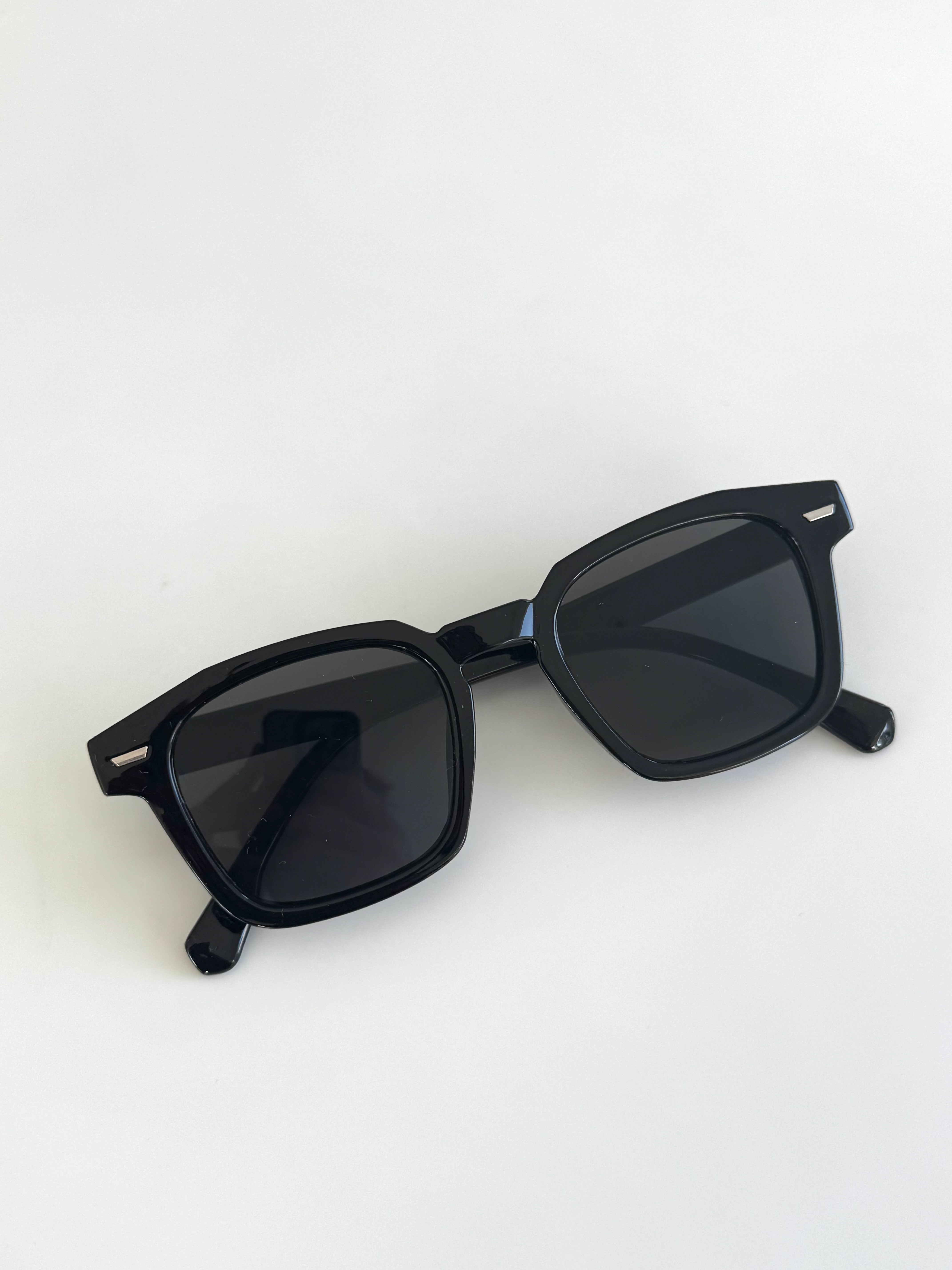TRIPOLI BLACK